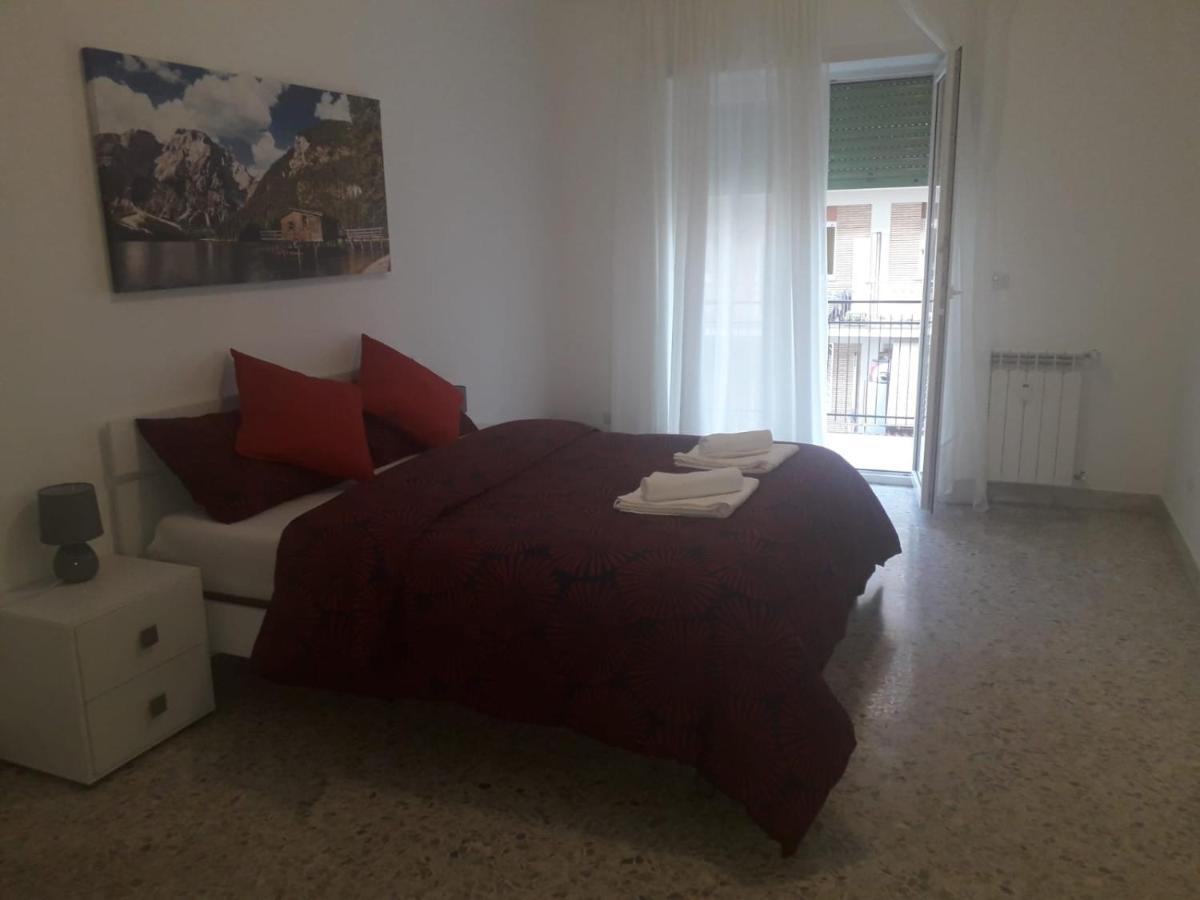 Centro Monti Tiburtini B&B Roma Экстерьер фото