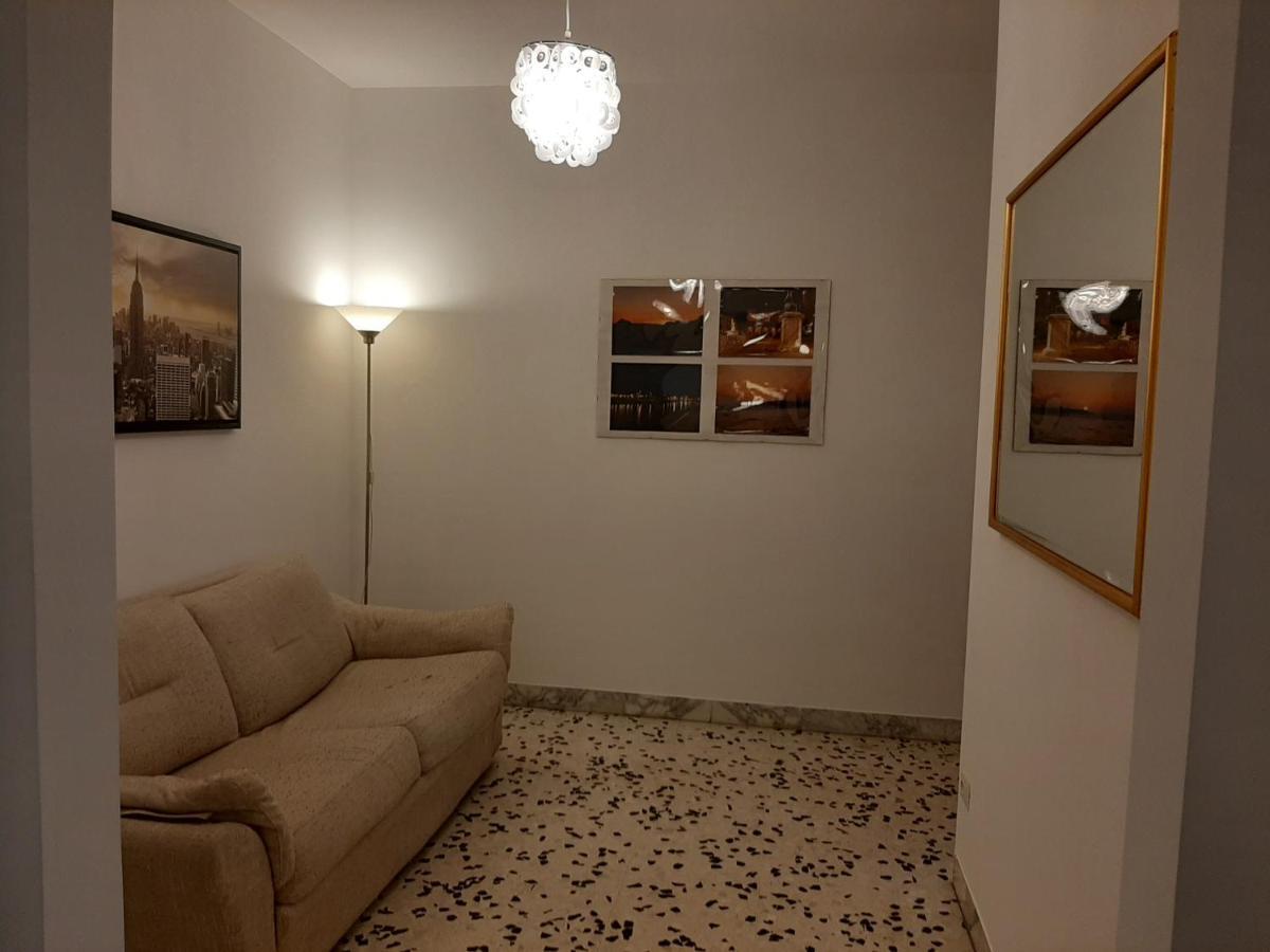Centro Monti Tiburtini B&B Roma Экстерьер фото